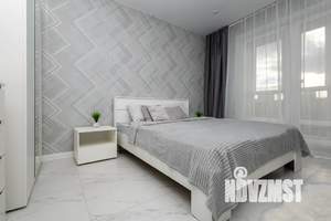 1-к квартира, посуточно, 44м2, 8/18 этаж