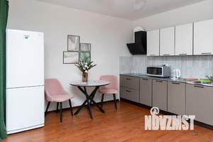 Студия квартира, посуточно, 35м2, 2/5 этаж