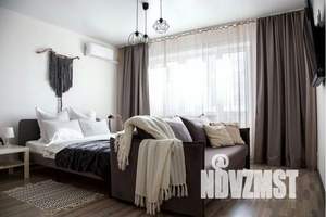 1-к квартира, посуточно, 36м2, 11/16 этаж