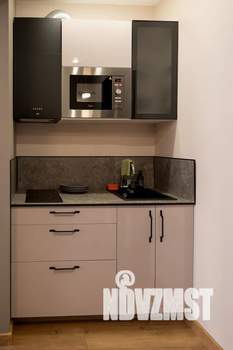 2-к квартира, посуточно, 37м2, 8/10 этаж