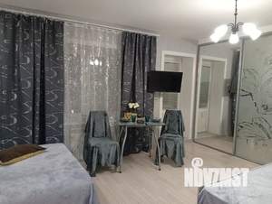 Студия квартира, посуточно, 38м2, 3/10 этаж