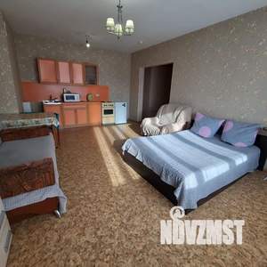 Студия квартира, посуточно, 38м2, 3/16 этаж
