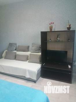 2-к квартира, посуточно, 42м2, 2/18 этаж