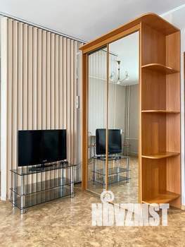 Студия квартира, посуточно, 44м2, 7/9 этаж