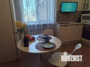 2-к квартира, посуточно, 53м2, 1/1 этаж