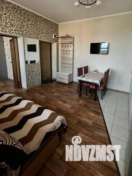 1-к квартира, посуточно, 35м2, 1/1 этаж