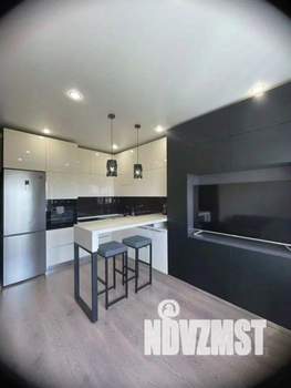 1-к квартира, посуточно, 54м2, 1/1 этаж