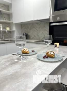 2-к квартира, посуточно, 50м2, 1/15 этаж