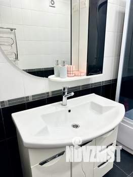 1-к квартира, посуточно, 38м2, 4/6 этаж