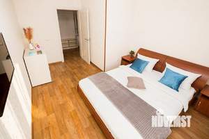 2-к квартира, посуточно, 54м2, 1/1 этаж