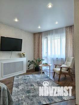 1-к квартира, посуточно, 40м2, 5/5 этаж
