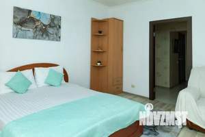 2-к квартира, посуточно, 65м2, 9/17 этаж