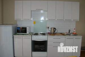 Студия квартира, посуточно, 40м2, 10/15 этаж