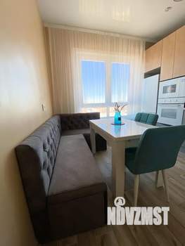 1-к квартира, посуточно, 36м2, 5/17 этаж