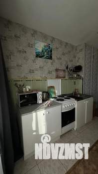 Студия квартира, посуточно, 44м2, 6/9 этаж