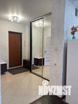 Студия квартира, посуточно, 40м2, 3/10 этаж