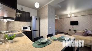 Студия квартира, посуточно, 40м2, 7/9 этаж