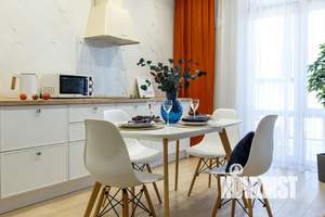 Студия квартира, посуточно, 40м2, 2/9 этаж