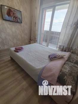 Студия квартира, посуточно, 32м2, 13/16 этаж