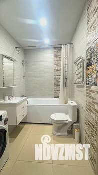 2-к квартира, посуточно, 40м2, 10/18 этаж