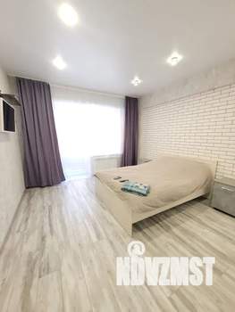 1-к квартира, посуточно, 40м2, 2/10 этаж
