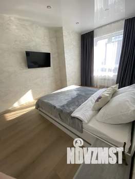 1-к квартира, посуточно, 44м2, 7/9 этаж