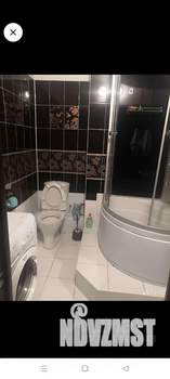 1-к квартира, посуточно, 38м2, 4/9 этаж