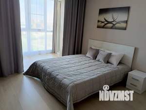 Студия квартира, посуточно, 38м2, 12/16 этаж