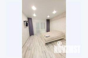 2-к квартира, посуточно, 40м2, 2/11 этаж