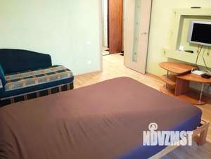 1-к квартира, посуточно, 35м2, 5/6 этаж