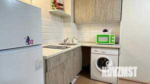 1-к квартира, посуточно, 36м2, 3/18 этаж