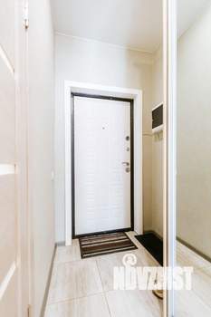 Студия квартира, посуточно, 32м2, 3/17 этаж