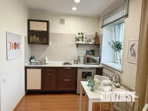 Студия квартира, посуточно, 42м2, 4/4 этаж