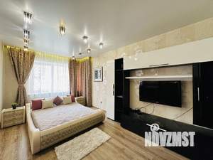 1-к квартира, посуточно, 50м2, 1/1 этаж