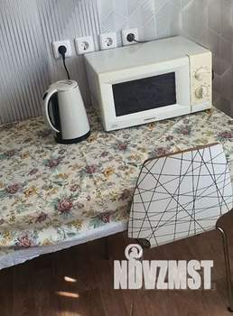 1-к квартира, посуточно, 35м2, 4/9 этаж