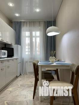 1-к квартира, посуточно, 39м2, 6/18 этаж