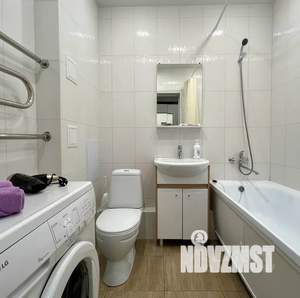 Студия квартира, посуточно, 45м2, 10/20 этаж