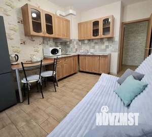 1-к квартира, посуточно, 37м2, 2/9 этаж