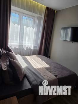 1-к квартира, посуточно, 37м2, 6/10 этаж