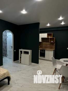 Студия квартира, посуточно, 32м2, 1/9 этаж