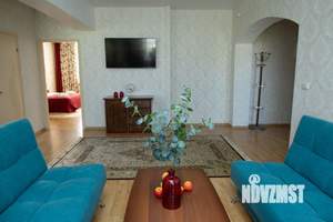 3-к квартира, посуточно, 76м2, 1/1 этаж