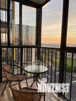 Студия квартира, посуточно, 40м2, 10/17 этаж