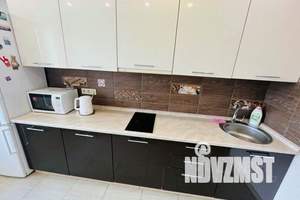 1-к квартира, посуточно, 44м2, 5/8 этаж