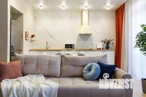 Студия квартира, посуточно, 40м2, 2/9 этаж