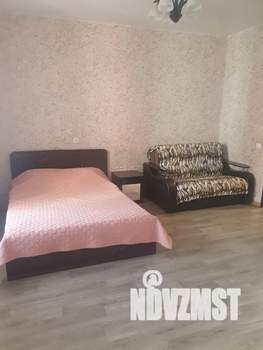 Студия квартира, посуточно, 35м2, 3/9 этаж