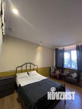 Студия квартира, посуточно, 40м2, 1/15 этаж