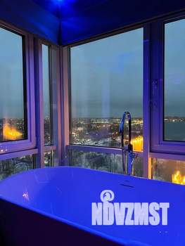 Студия квартира, посуточно, 30м2, 12/17 этаж