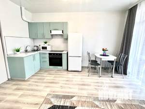 1-к квартира, посуточно, 40м2, 3/18 этаж