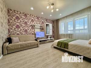 1-к квартира, посуточно, 40м2, 1/1 этаж