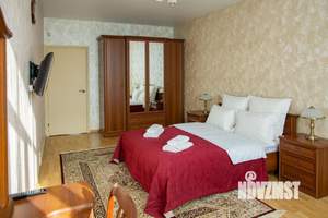 3-к квартира, посуточно, 76м2, 1/1 этаж